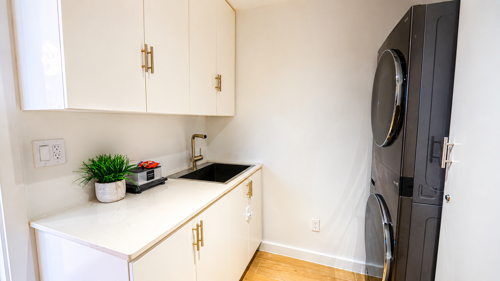 In-villa laundry with full-size washer and dryer