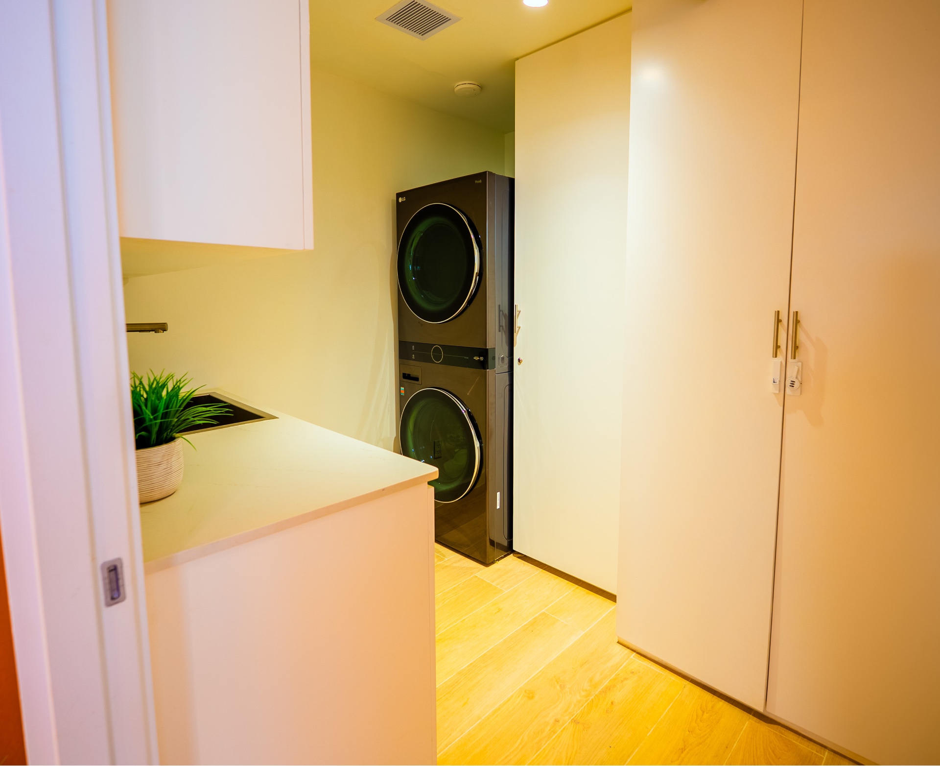 In-villa laundry with full-size washer and dryer